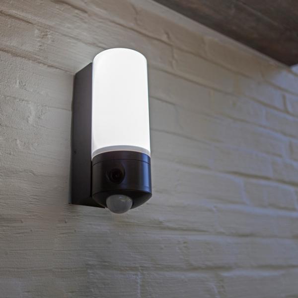 Lutec Security Pollux udendørslampe m/kamera, lyd og sensor