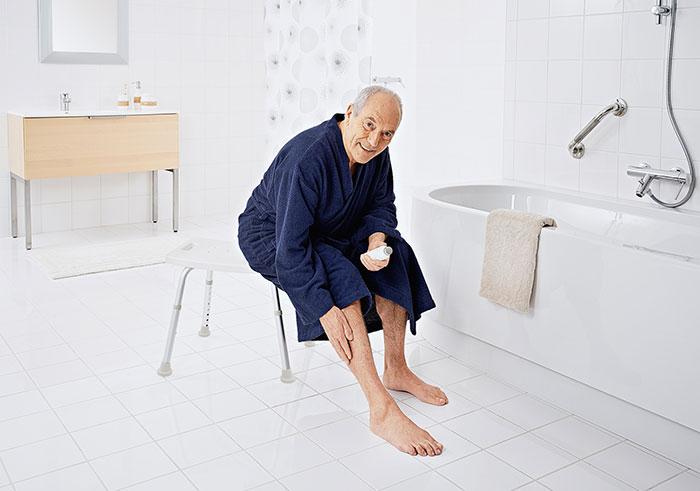 Ridder Assistent badestol - Højdejusterbar - Hvid